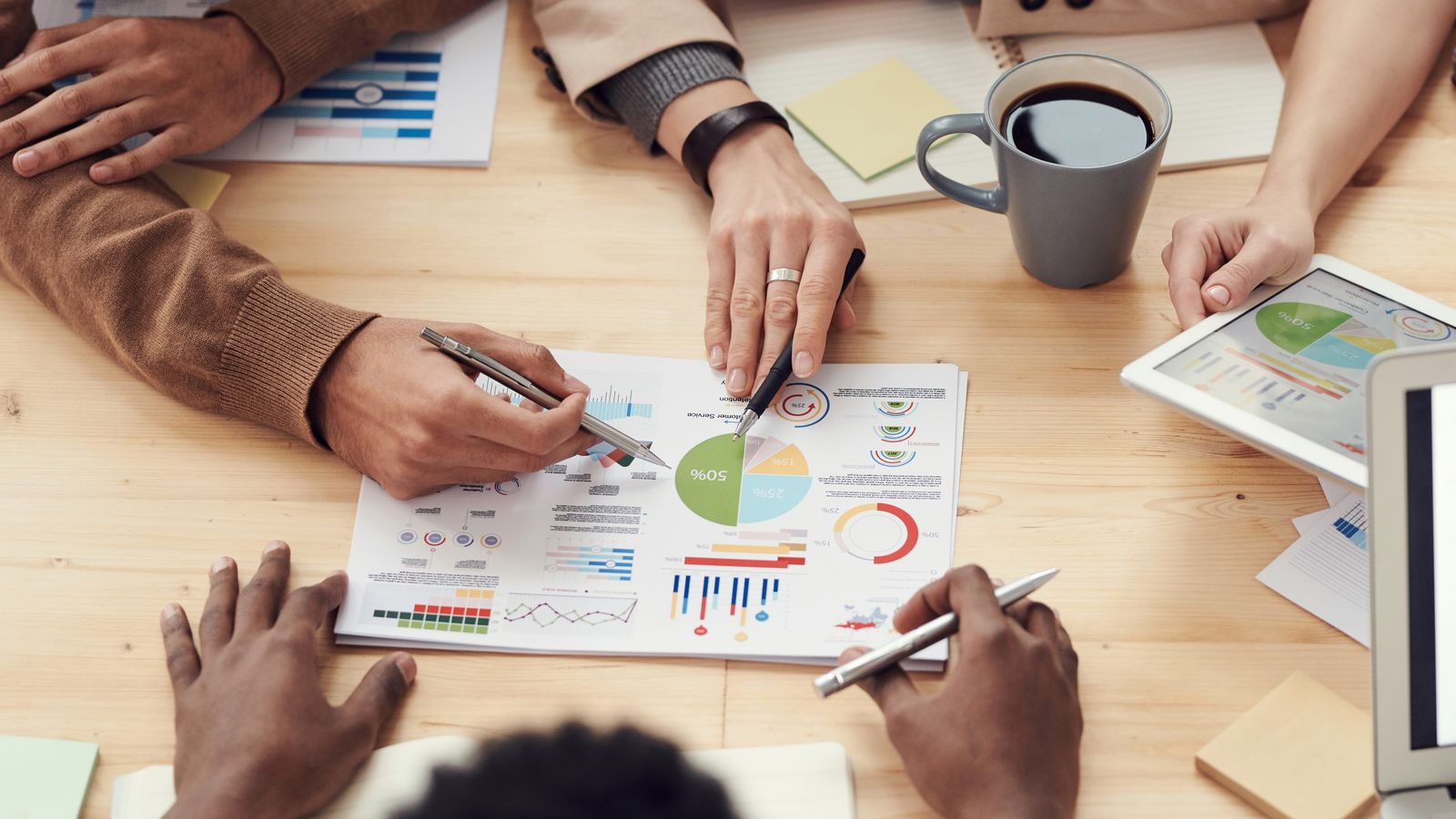 HMRC’s roadmap brings AI into the tax service queue HMRC’s roadmap brings AI into the tax service queue