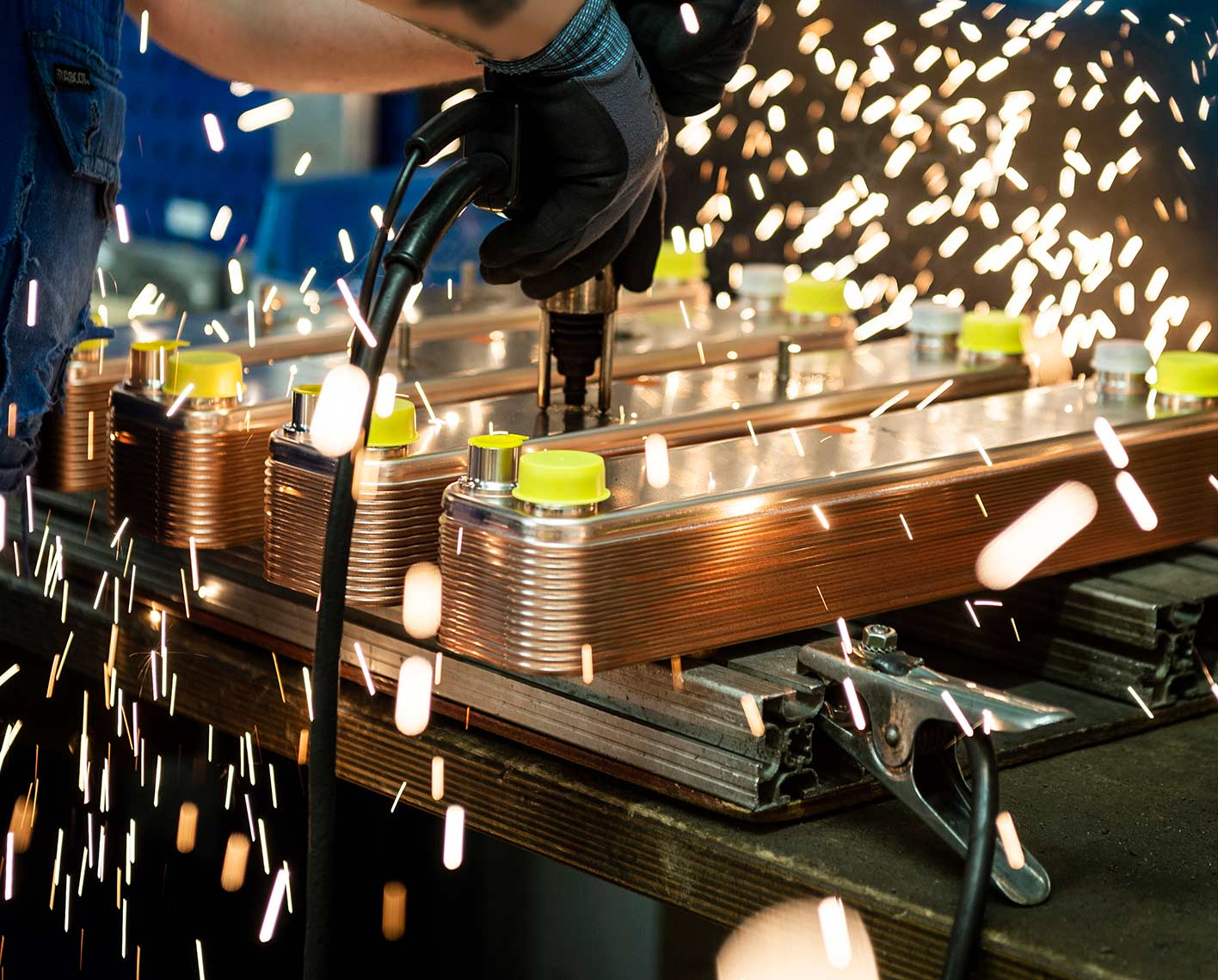SLB buys its way into AI cooling SLB buys its way into AI cooling