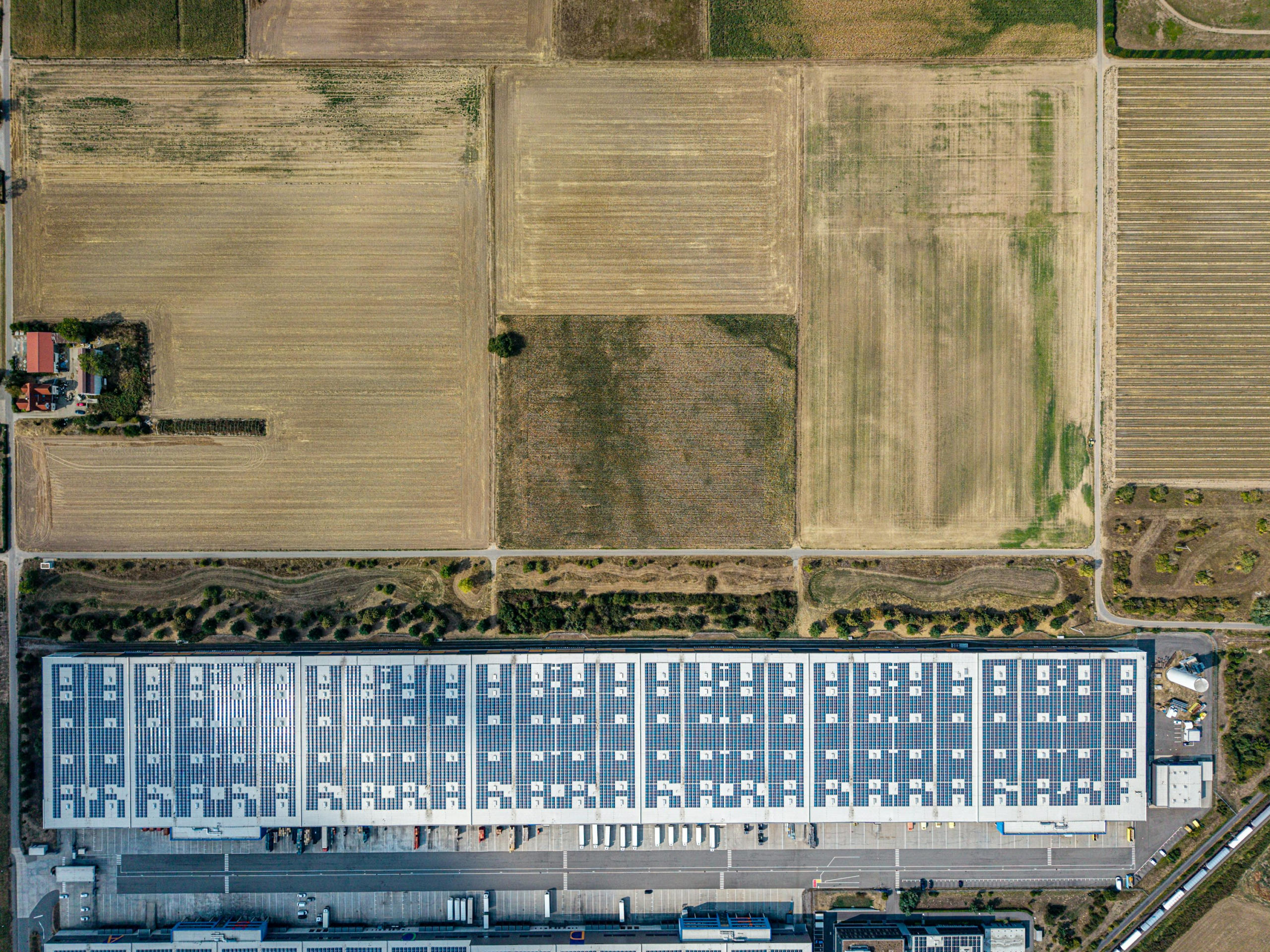 Kuehne+Nagel follows cloud into physical infrastructure Kuehne+Nagel follows cloud into physical infrastructure
