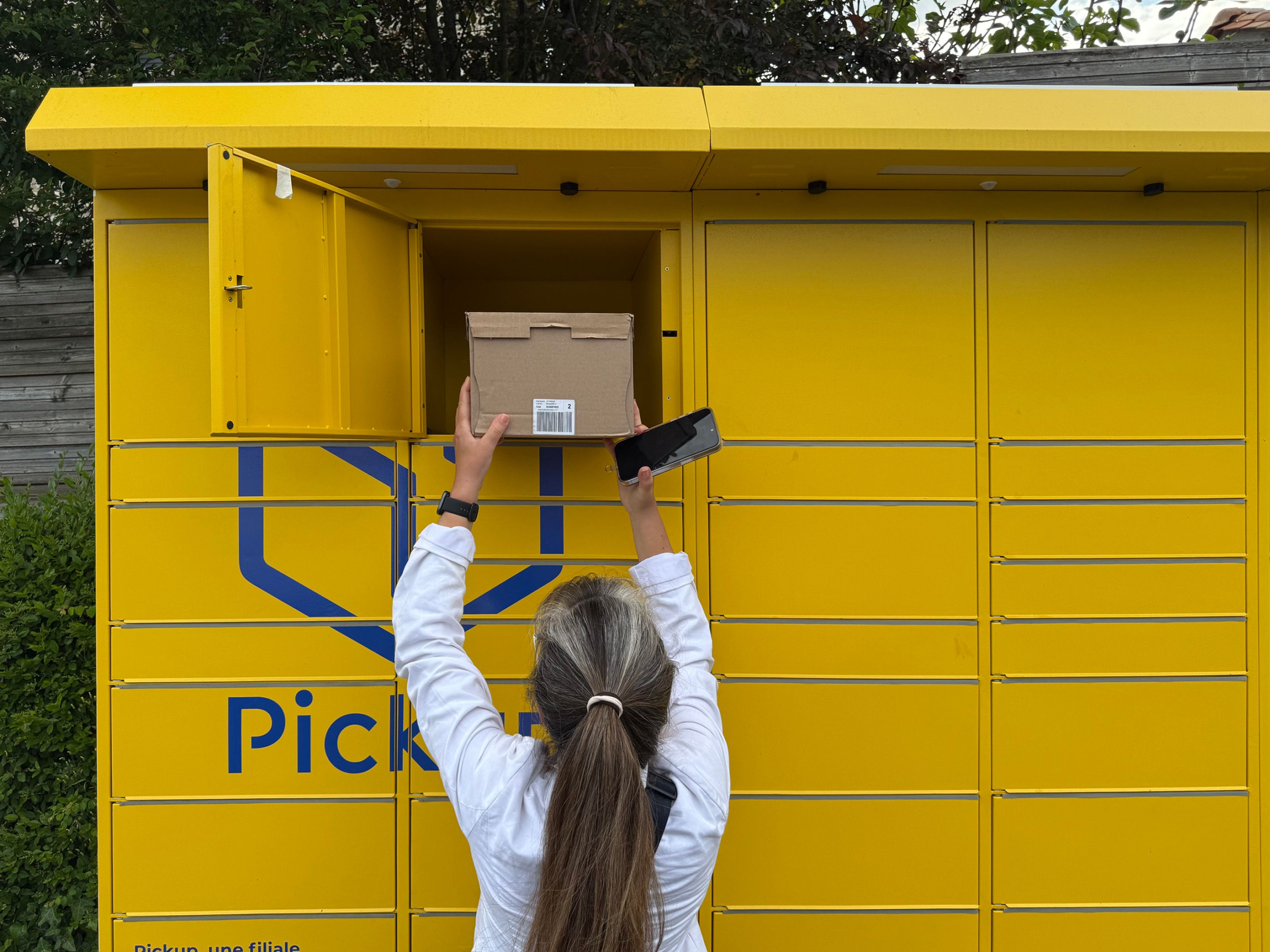 Quadient trades lockers for digital automation