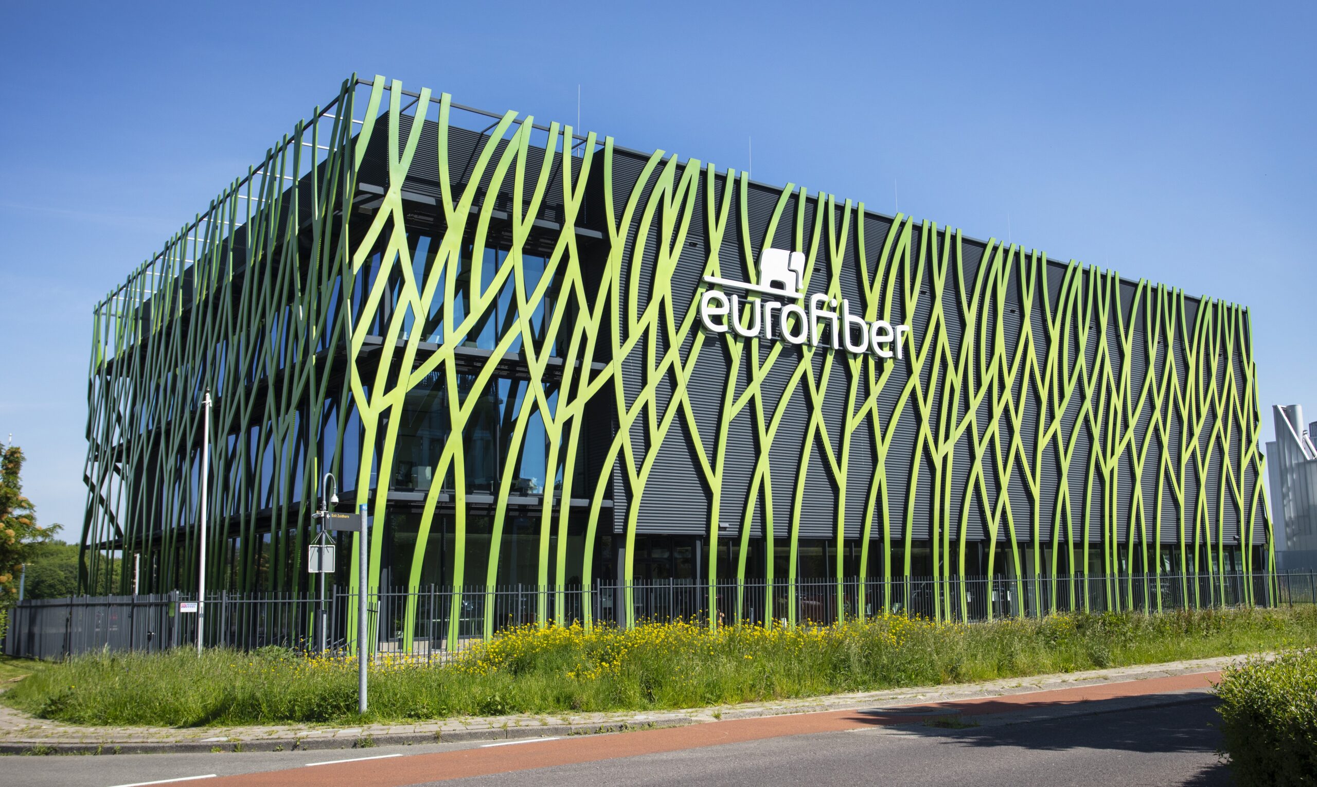 Dutch AI factory lands in Groningen Dutch AI factory lands in Groningen