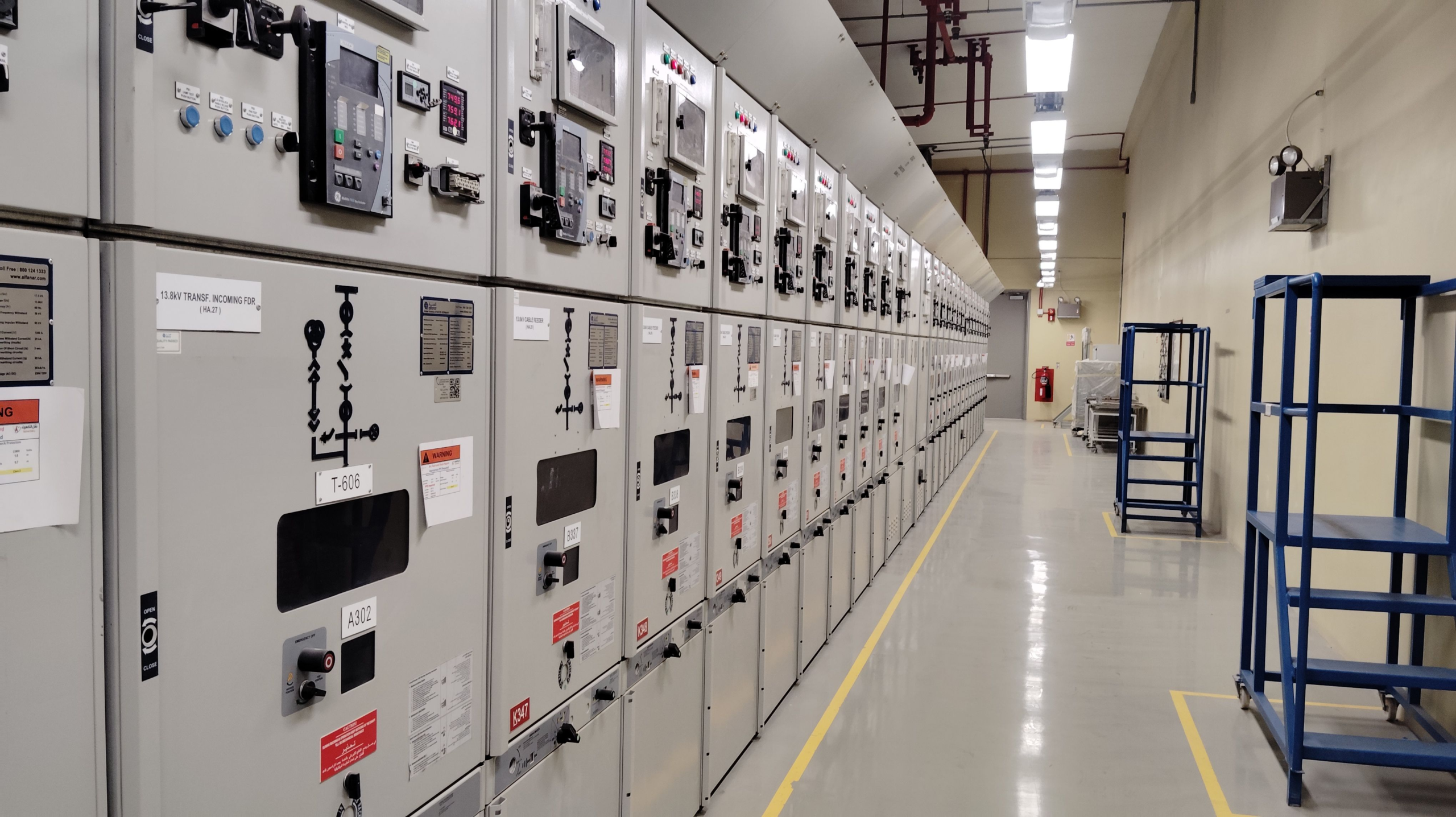 Software moves into data-centre switchgear Software moves into data-centre switchgear